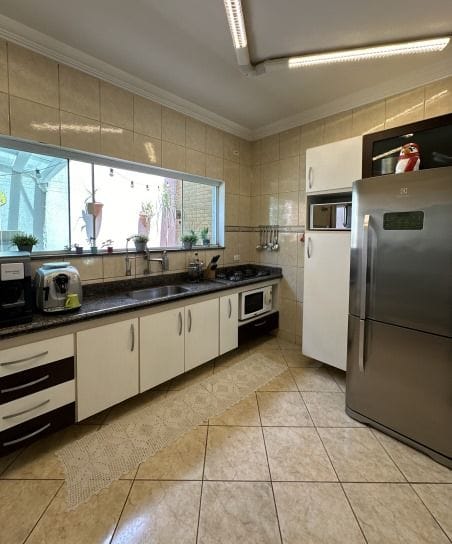 Casa, 3 quartos, 246 m² - Foto 2