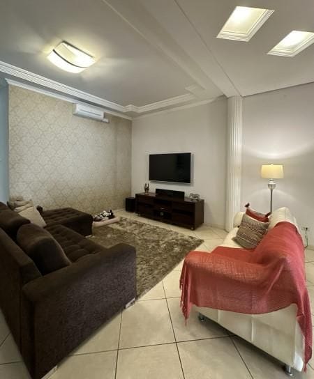 Casa, 3 quartos, 246 m² - Foto 3