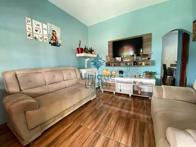 Casa com 120m² 5 quartos e 2 banheiros, à venda, no bairro Solimoes em Belo Horizonte