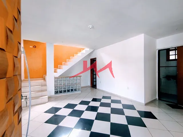 Casa com 542m² 4 quartos e 6 banheiros, à venda, no bairro Tribobó em São Gonçalo