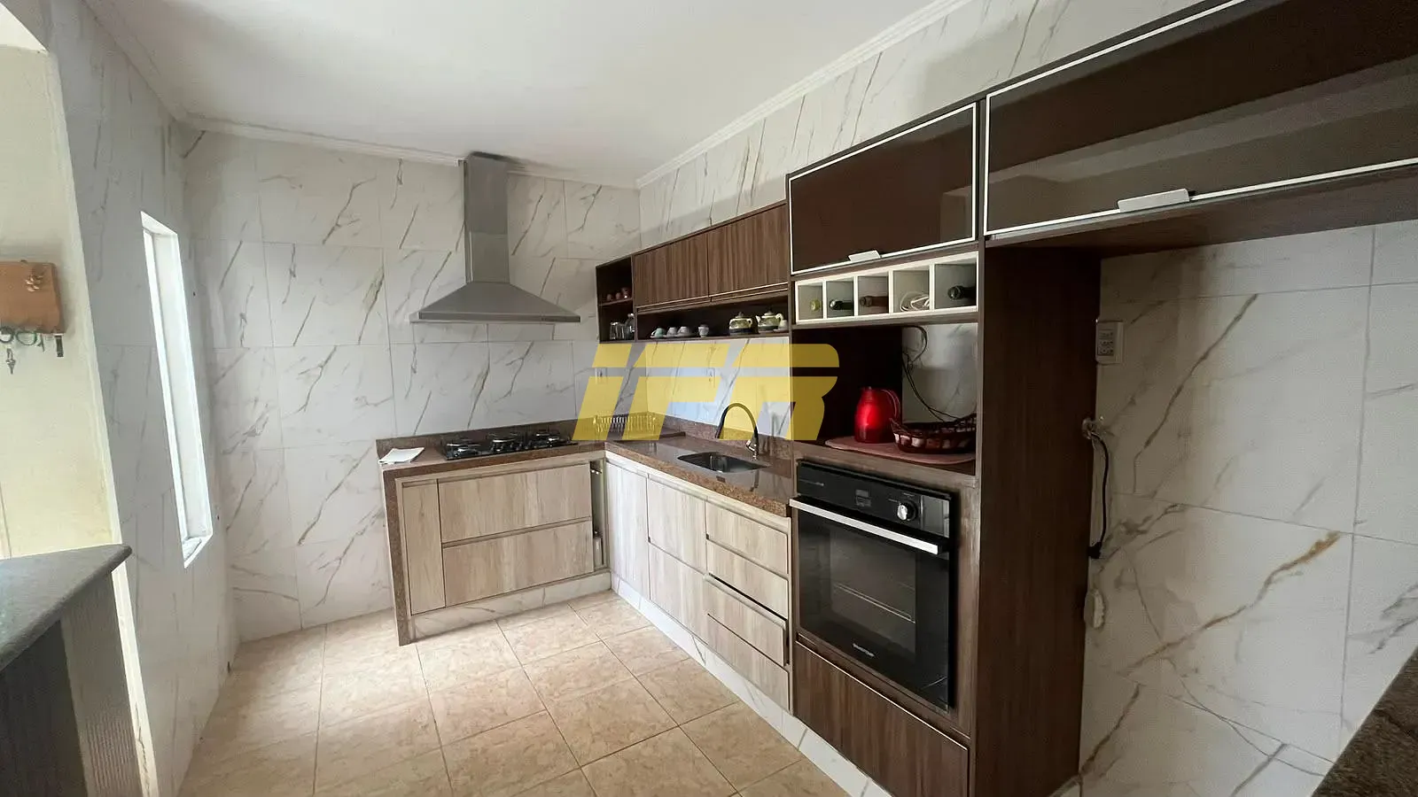 Casa, 4 quartos, 480 m² - Foto 1