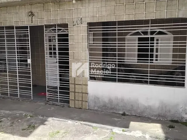 Casa 3 quartos e 2 banheiros, à venda, no bairro Timbí em Camaragibe