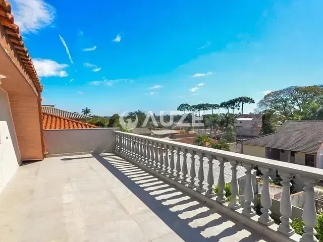 Casa com 280m² 3 quartos e 2 banheiros, à venda, no bairro Butiatuvinha em Curitiba
