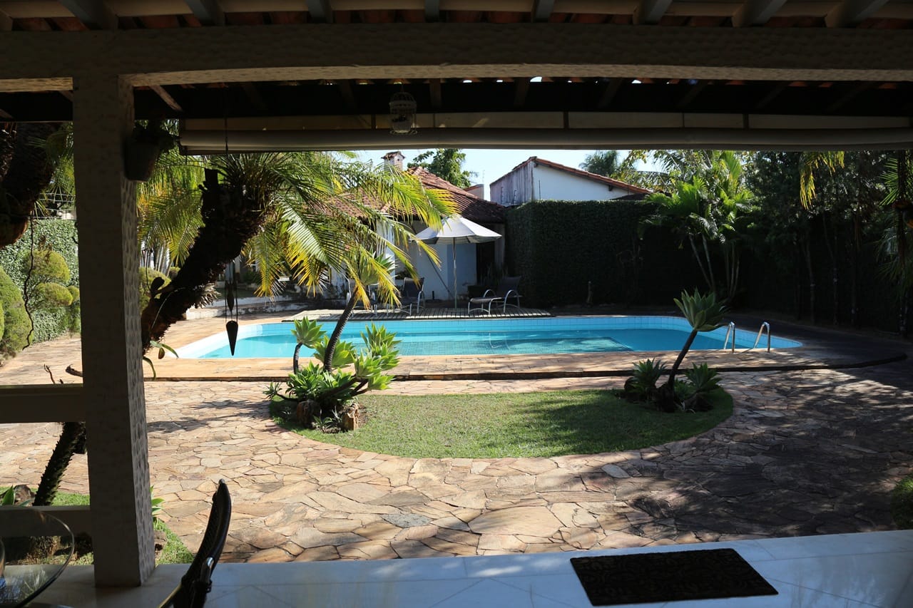 Casa com 4 quartos, 1 suíte, com 2.230 área total e de 869 metros quadrados de área construída, 3 salas, 2 varandas, à venda, São Luiz, Belo Horizonte, MG miniatura 16