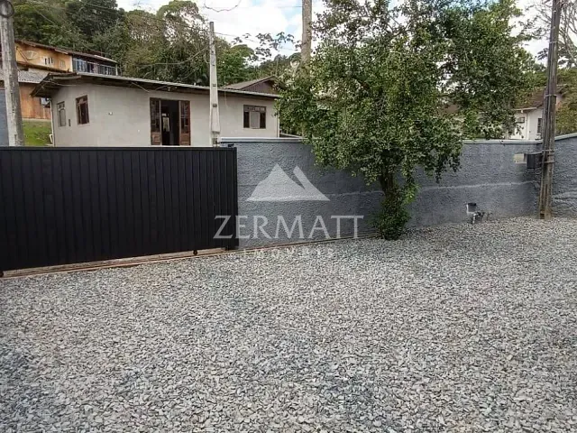 Casa 3 quartos e 2 banheiros, à venda, no bairro Tribess em Blumenau
