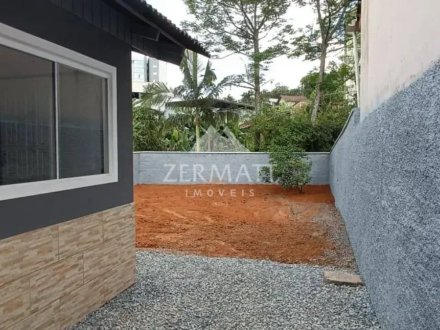 Casa 3 quartos e 2 banheiros, à venda, no bairro Tribess em Blumenau