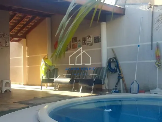 Sobrado com 176m² 3 quartos e 2 banheiros, à venda, no bairro Loteamento Residencial e Comercial Alessandra em Pindamonhangaba