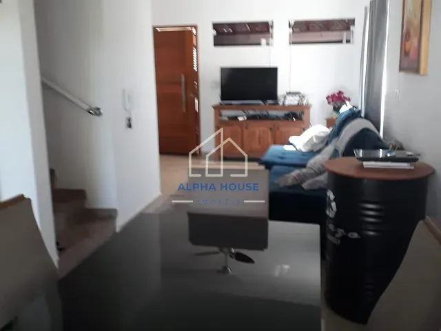 Sobrado com 176m² 3 quartos e 2 banheiros, à venda, no bairro Loteamento Residencial e Comercial Alessandra em Pindamonhangaba