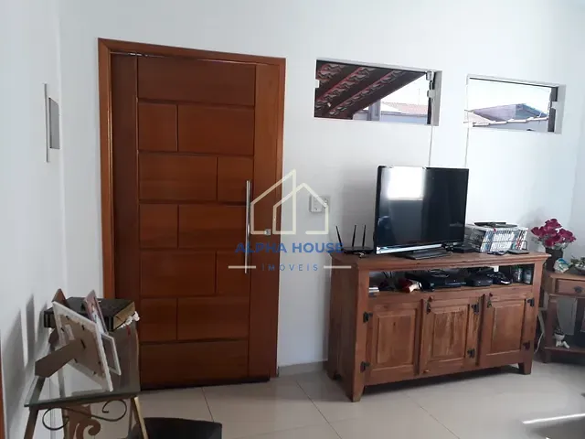 Sobrado com 176m² 3 quartos e 2 banheiros, à venda, no bairro Loteamento Residencial e Comercial Alessandra em Pindamonhangaba