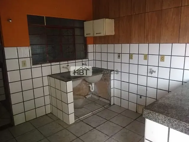 Casa com 200m² 3 quartos e 1 banheiro, à venda, no bairro Vila Santa Cecilia em Agudos