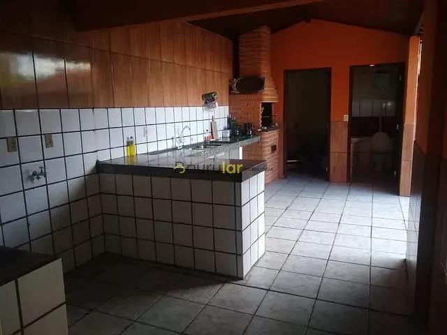 Casa com 200m² 3 quartos e 1 banheiro, à venda, no bairro Vila Santa Cecilia em Agudos