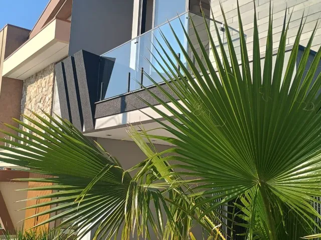 Casa 3 quartos e 5 banheiros, à venda, no bairro Vila Oliveira em Mogi das Cruzes