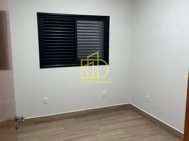 Casa com 212m² 3 quartos e 2 banheiros, à venda, no bairro Condomínio Golden Park Residence em Sorocaba
