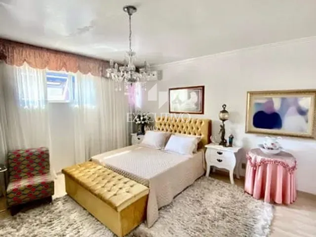 Casa com 990m² 4 quartos e 4 banheiros, à venda, no bairro Centro em Arroio Do Meio