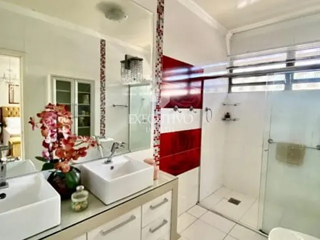 Casa com 990m² 4 quartos e 4 banheiros, à venda, no bairro Centro em Arroio Do Meio