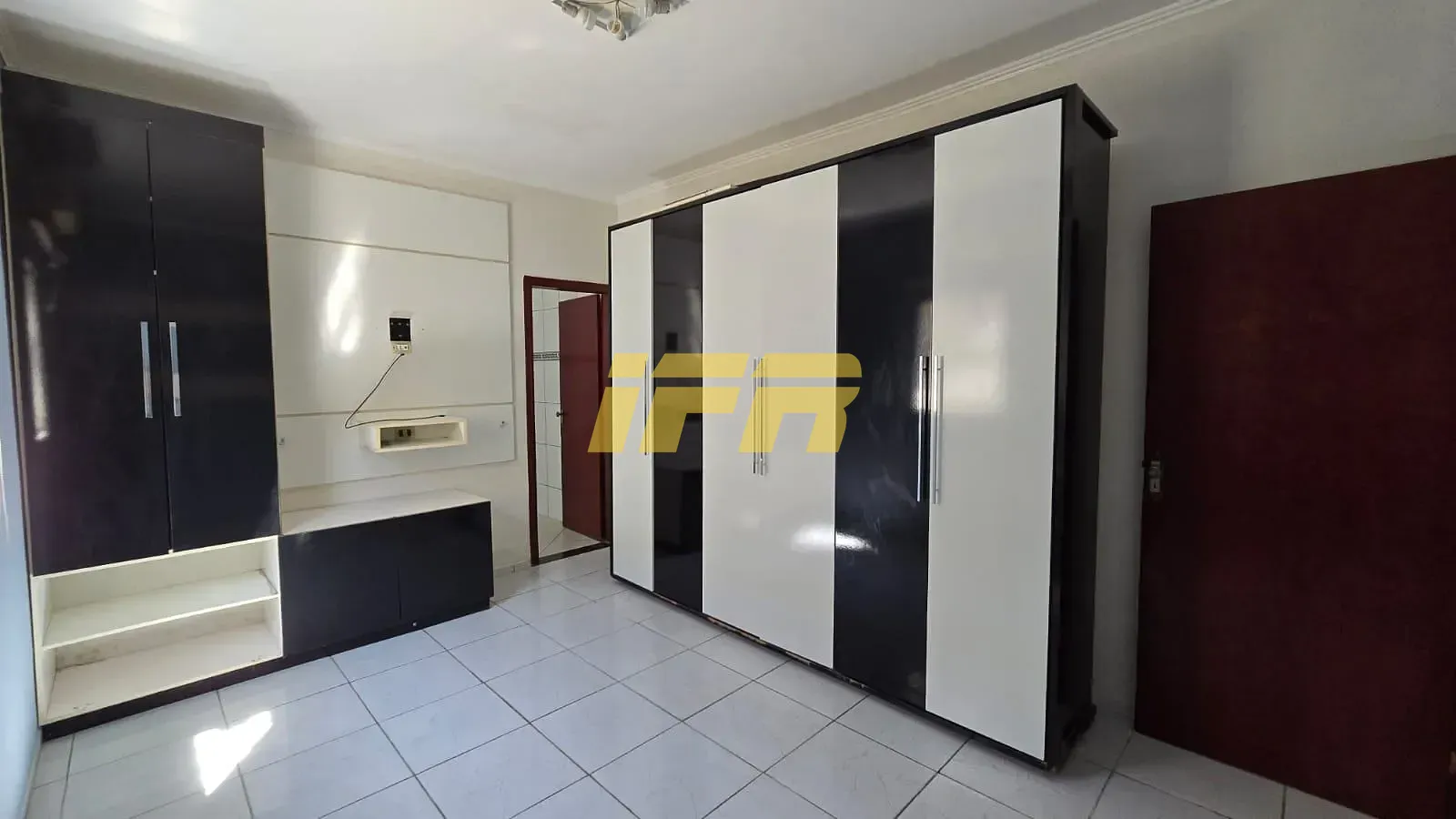 Casa, 1 quarto, 90 m² - Foto 2