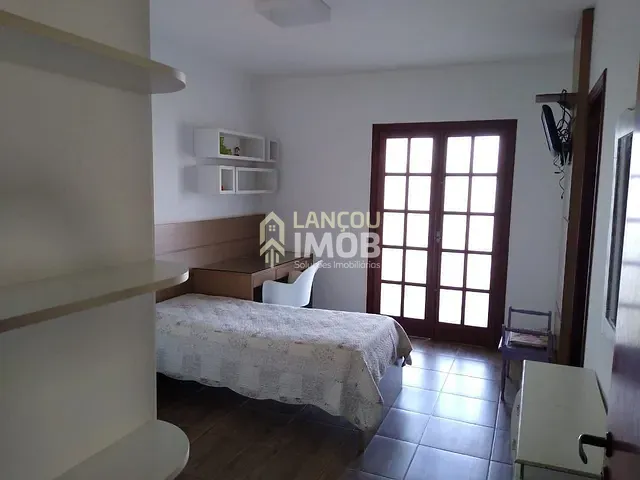 Casa com 1982m² 4 quartos e 5 banheiros, à venda, no bairro Parque Quinta da Boa Vista em Jundiaí