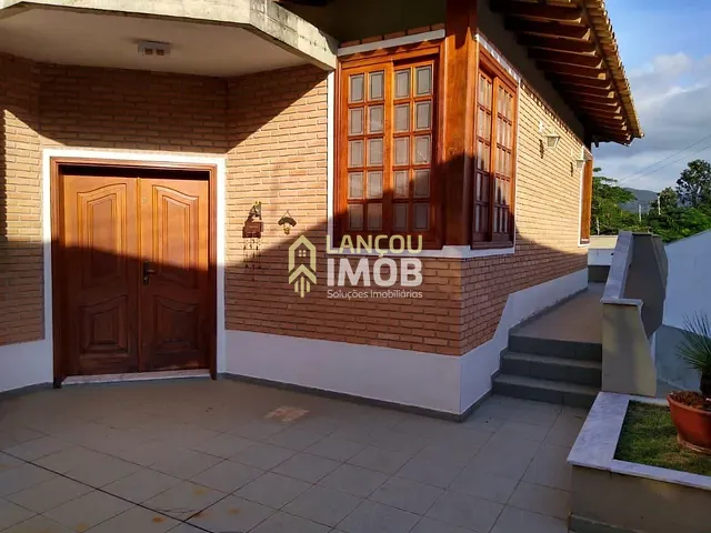 Casa com 1982m² 4 quartos e 5 banheiros, à venda, no bairro Parque Quinta da Boa Vista em Jundiaí