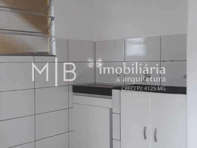 Casa 5 quartos e 3 banheiros, à venda, no bairro JARDIM BANDEIRANTES II em CATAGUASES