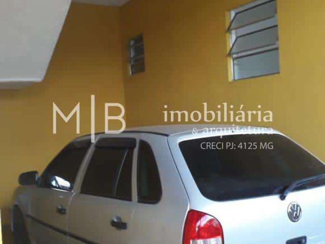 Casa 5 quartos e 3 banheiros, à venda, no bairro JARDIM BANDEIRANTES II em CATAGUASES