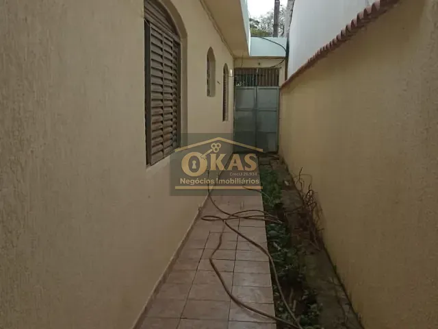 Casa com 300m² 2 quartos e 3 banheiros, à venda, no bairro Vila Colorado em Suzano