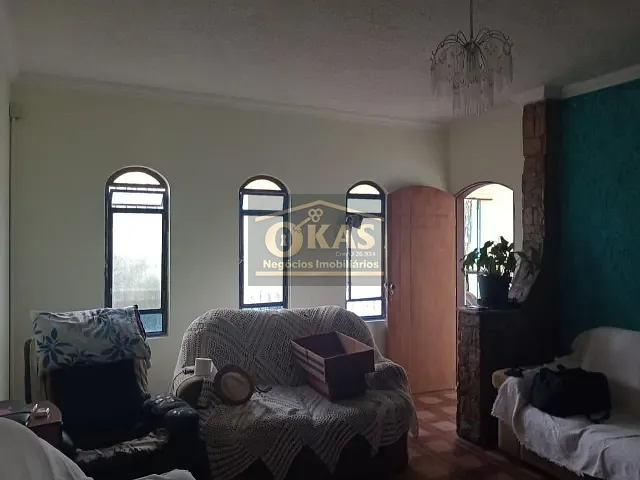 Casa com 300m² 2 quartos e 3 banheiros, à venda, no bairro Vila Colorado em Suzano