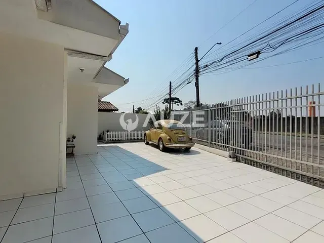 Casa com 280m² 4 quartos e 3 banheiros, à venda, no bairro São Braz em Curitiba