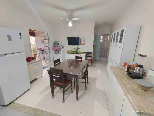 Casa com 300m² 3 quartos e 3 banheiros, à venda, no bairro Jardim Imagawa em Londrina