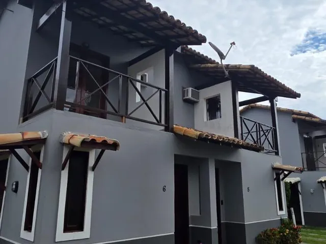 Casa 2 quartos e 2 banheiros, à venda, no bairro Colinas em Rio das Ostras