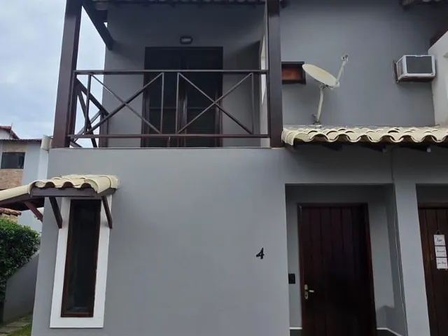 Casa 2 quartos e 2 banheiros, à venda, no bairro Colinas em Rio das Ostras