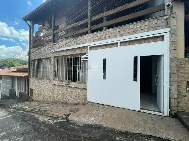 Casa 2 quartos e 2 banheiros, à venda, no bairro Retiro em Volta Redonda
