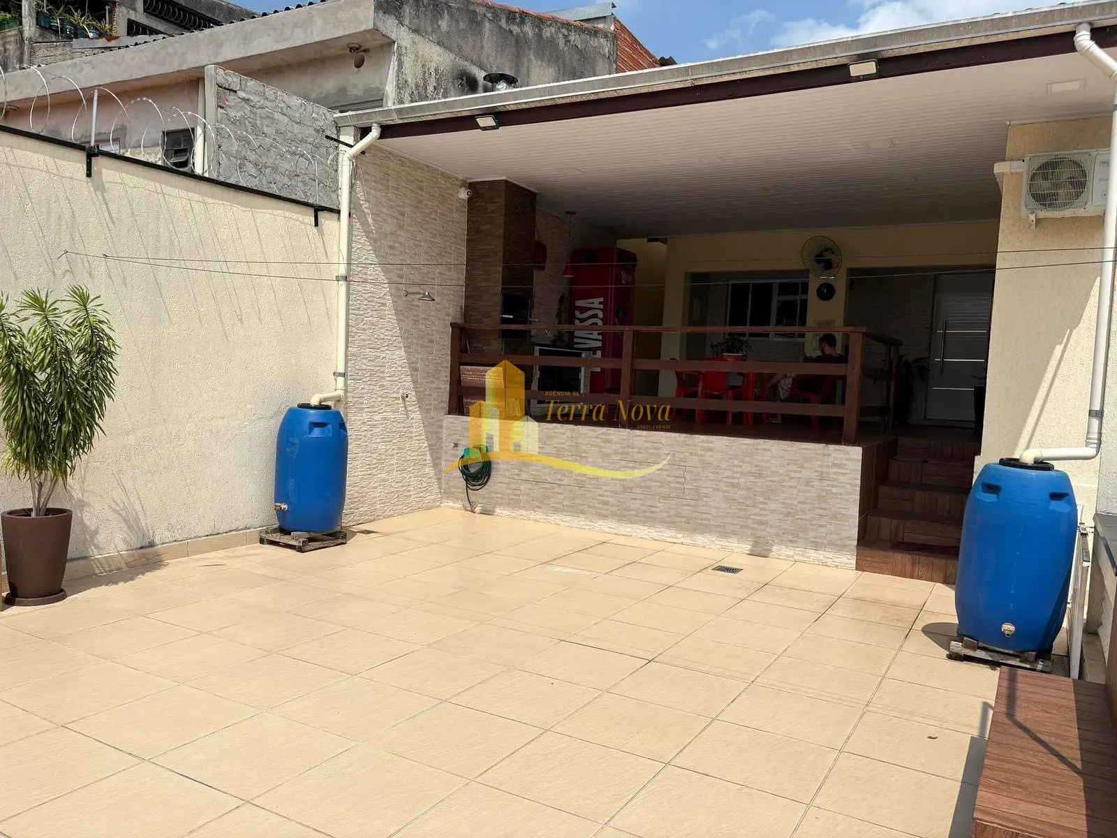 Casa, 4 quartos, 173 m² - Foto 1