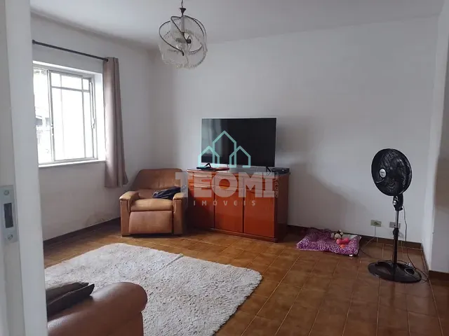Casa com 250m² 3 quartos e 2 banheiros, à venda, no bairro Independência em Taubaté