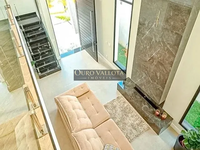 Casa com 360m² 4 quartos e 3 banheiros, à venda, no bairro Jardim Samambaia em Jundiaí