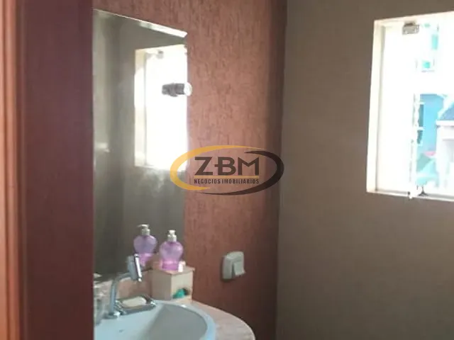 Casa com 250m² 5 quartos e 5 banheiros, à venda, no bairro Parque Jamaica em Londrina