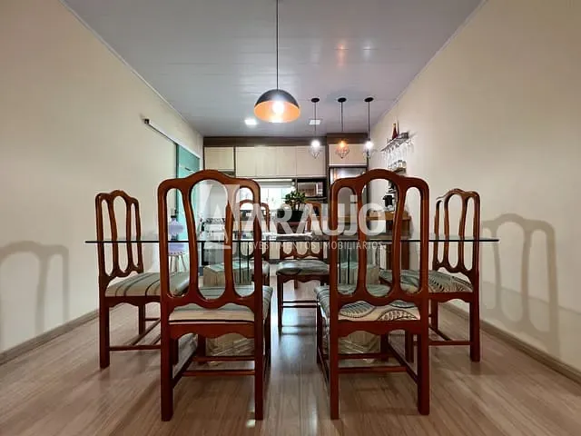 Casa com 150m² 2 quartos e 1 banheiro, à venda, no bairro Espinheiros em Itajaí