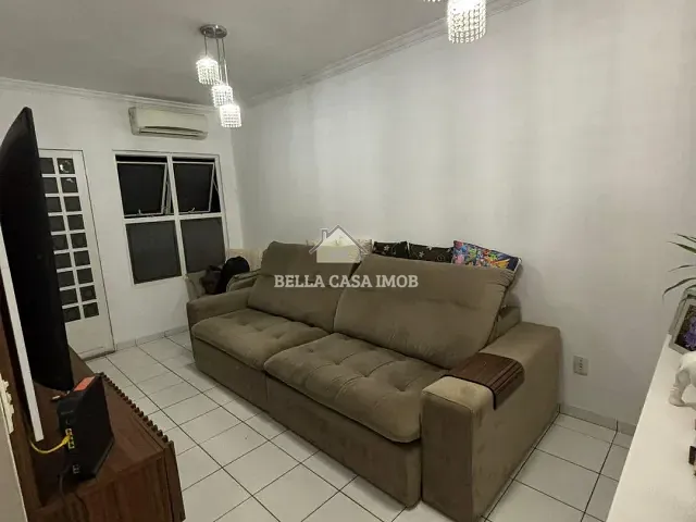 Casa com 150m² 3 quartos e 2 banheiros, à venda, no bairro Jardim Zulmira em Sorocaba
