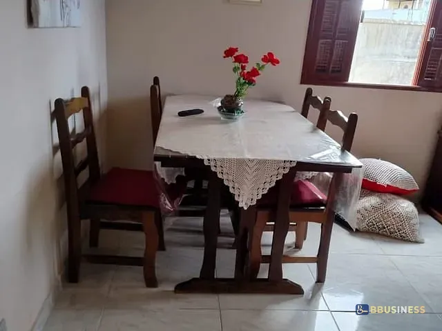 Casa com 420m² 2 quartos e 1 banheiro, à venda, no bairro Parque Jóquei Club em Campos dos Goytacazes