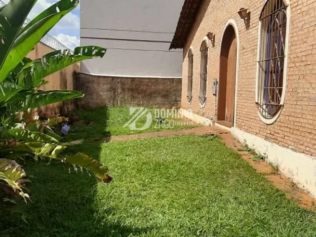 Casa com 800m² 3 quartos e 4 banheiros, à venda, no bairro Santa Maria em Uberaba
