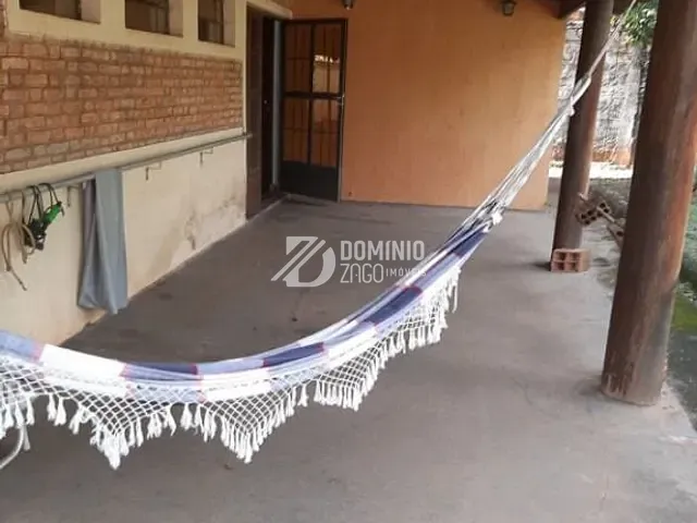 Casa com 800m² 3 quartos e 4 banheiros, à venda, no bairro Santa Maria em Uberaba