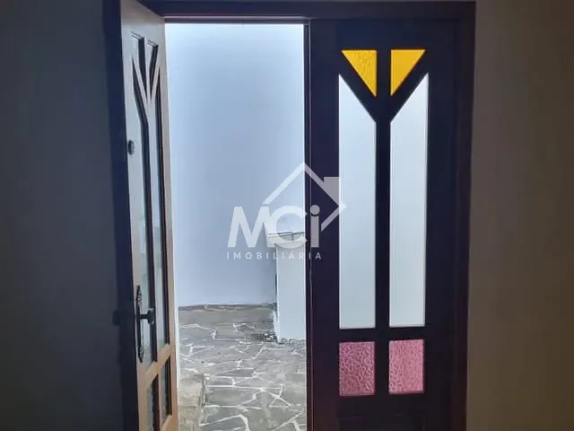 Casa com 280m² 5 quartos e 4 banheiros, à venda, no bairro Centro em Pelotas