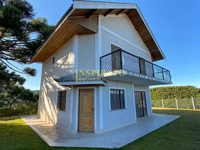 Casa 3 quartos e 4 banheiros, à venda, no bairro Lot Atalaia em Campos do Jordão