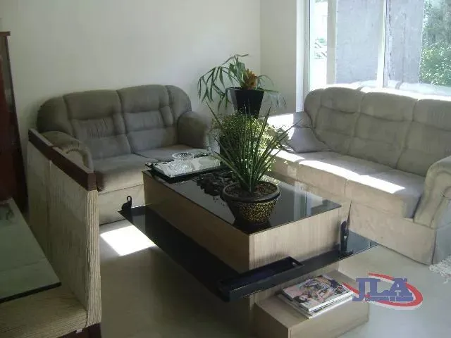 Casa com 440m² 3 quartos e 4 banheiros, à venda, no bairro Abranches em Curitiba