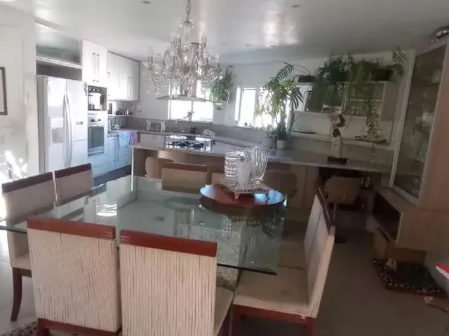 Casa com 440m² 3 quartos e 4 banheiros, à venda, no bairro Abranches em Curitiba
