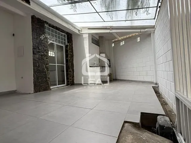 Casa com 192m² 3 quartos e 2 banheiros, à venda, no bairro Vila Cordeiro em São Paulo