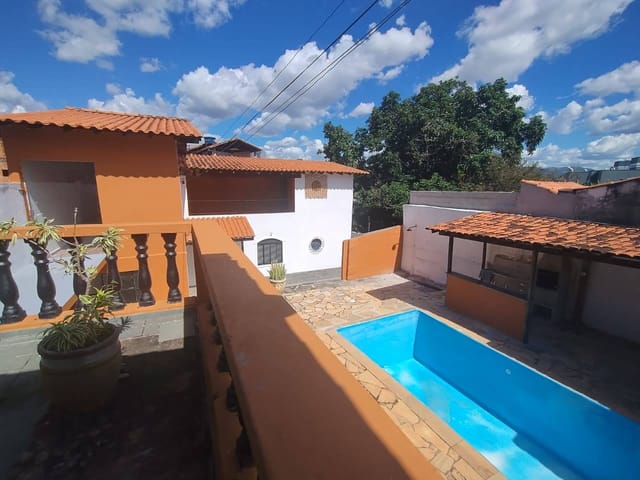 Foto do Casa - Casa com 3 dormitórios para locação, 115 m² - Costa Pinto - Lavras/MG | Burgarelli Imóveis