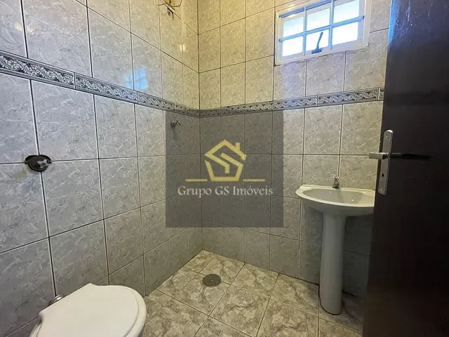 Casa com 200m² 2 quartos e 2 banheiros, para alugar, no bairro Jardim Nova Palmares em Valinhos