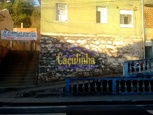 Casa com 70m², para alugar, no bairro Centro em Barra do Piraí