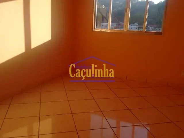 Casa com 70m², para alugar, no bairro Centro em Barra do Piraí