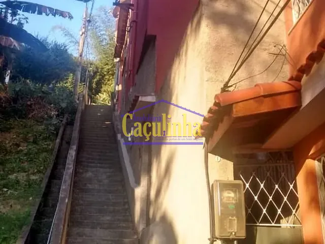 Casa com 70m², para alugar, no bairro Centro em Barra do Piraí